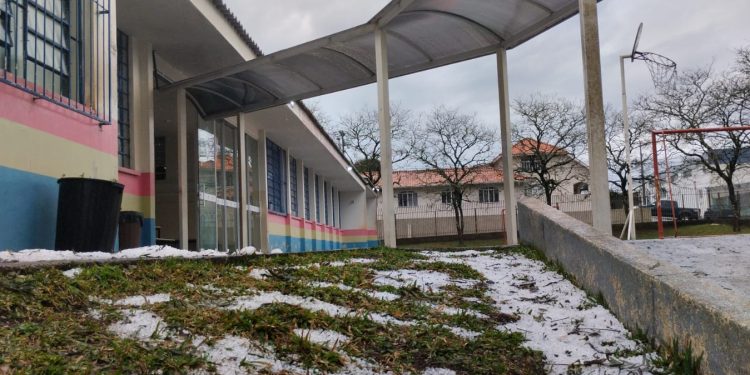 Tempestades com raios e granizo se afastam do Paraná nesta quarta, prevê Simepar