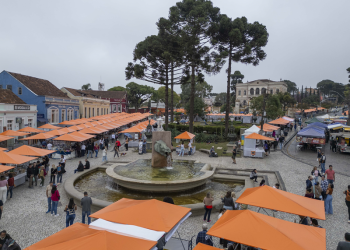 Feira do Largo vira referência nacional e atrai visitas técnicas de outros estados