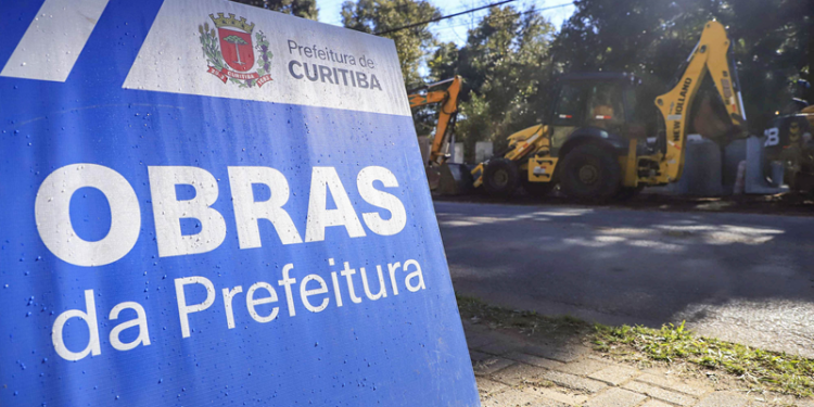 Obras do Novo Inter 2 causam alterações no tráfego no bairro Uberaba
