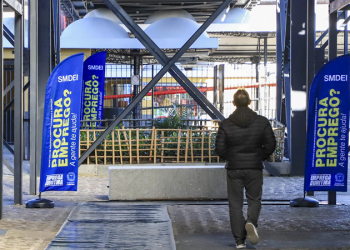 A partir desta segunda-feira, mais de 5 mil vagas de emprego vão ser oferecidas nos 22 terminais de ônibus