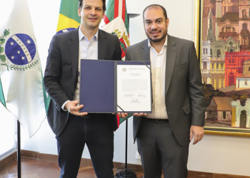 Paulo Martins assume interinamente a Prefeitura de Curitiba