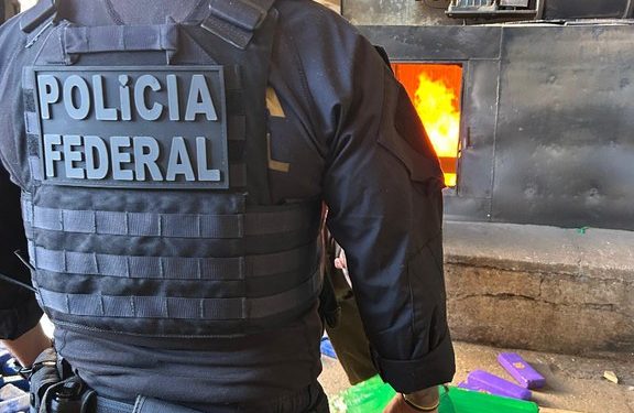 PF incinera cerca de 10 toneladas de drogas em Guaíra/PR