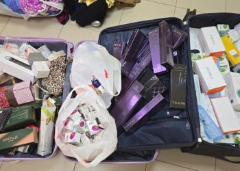 PF prende duas estrangeiras com medicamentos na rodoviária de Foz do Iguaçu