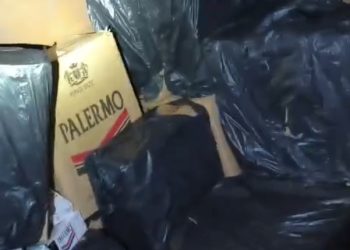 PM apreende caminhão carregado com 100 mil pacotes de cigarros contrabandeados na BR-277