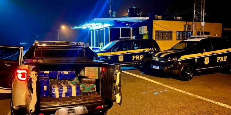 PRF apreende mais de 400 quilos de maconha em Guarapuava