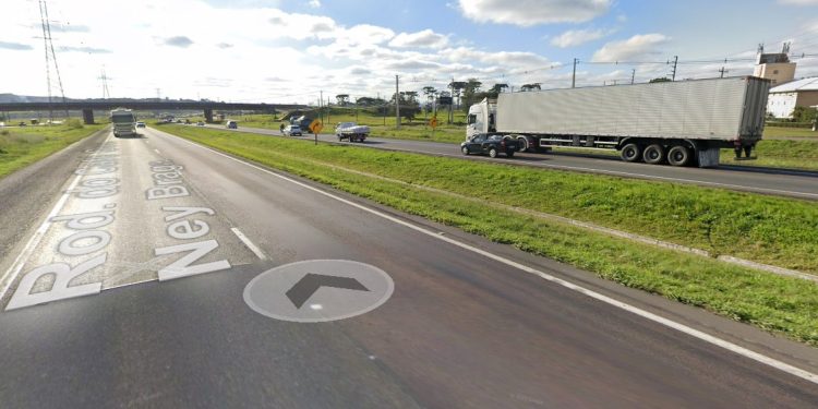 Corpo de homem é encontrado no canteiro central do Contorno Sul