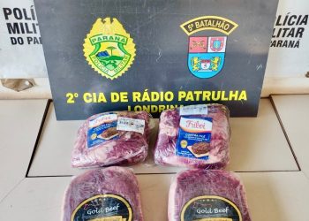 Homem é preso após tentar furtar carnes de supermercado