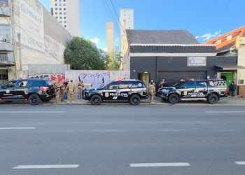 PCPR interdita hotel investigado por ser usado como ponto de tráfico de drogas em Curitiba