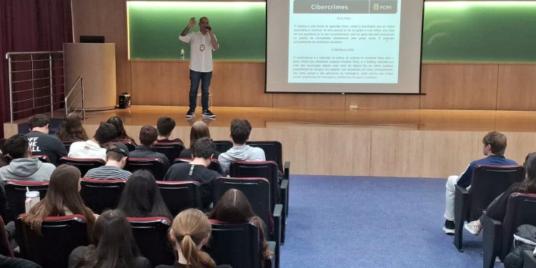 PCPR intensifica combate ao bullying com as delegacias especializadas