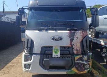 PMPR apreende duas toneladas de fios de cobre e prende quatro pessoas