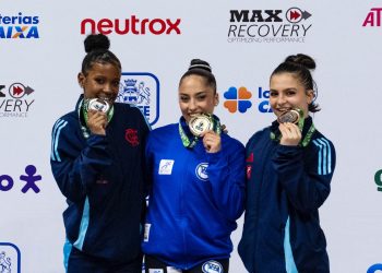 Paranaense Júlia Soares leva ouro no solo Brasileiro de Ginástica Artística