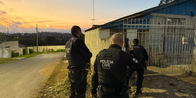 Ação da PCPR mira dupla investigada por homicídio e tráfico de drogas em Piraquara