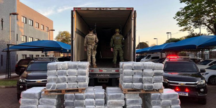 Operação Sinergia III: PMPR e PF apreendem 3,2 toneladas de maconha