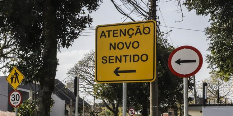 Atenção, motorista! Rua do Santa Quitéria terá sentido único de circulação a partir desta terça-feira