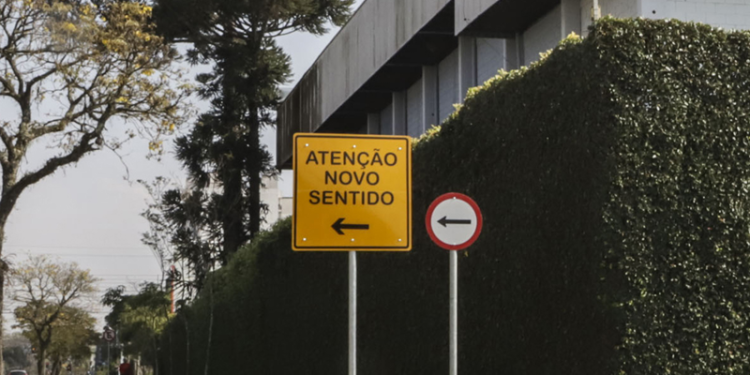Rua no Umbará passa a ter sentido único de circulação a partir desta quinta-feira
