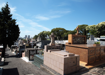 Veja quais são os prazos para limpeza e reparos de túmulos nos cemitérios municipais