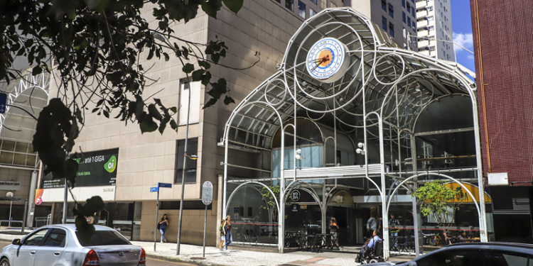 Festival Alemão começa na Rua 24 Horas, com gastronomia típica e descontos de até 50%