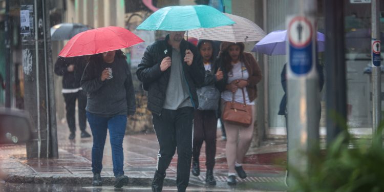 Calor e tempestades: setembro encerra com temperaturas acima da média e chuva irregular
