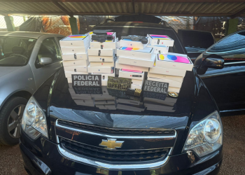 PF, Receita Federal e PM prendem duas pessoas e apreendem veiculo com mercadorias descaminhadas em Foz do Iguaçu/PR