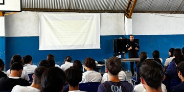Polícia Civil leva palestra orientativa para estudantes de Colégio Cívico-Militar no Paraná