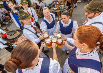 Essen Biergarten traz o clima de Oktoberfest para Curitiba durante todo o mês de outubro