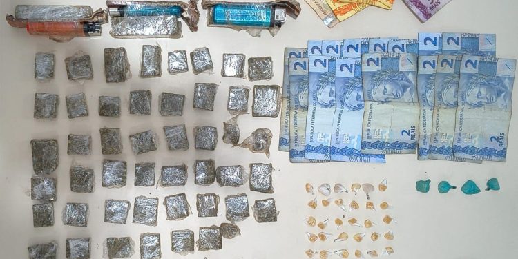 Menor é apreendido pela PM durante operação no Parolin