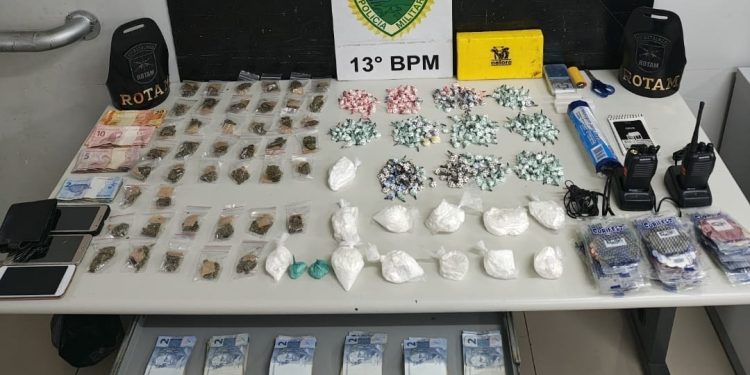 ROTAM prende traficante no México 70 e apreende drogas