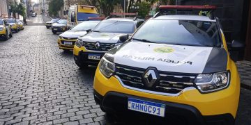 Polícia Militar prende dois foragidos durante ações distintas no Centro de Curitiba