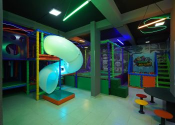 Para celebrar os 6 anos, Liga dos Heróis Pizzaria inaugura novo espaço kids com 100 metros quadrados