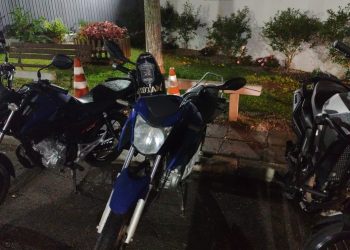 ROTAM e Rádio Patrulha recuperam três motos furtadas e prendem trio em Curitiba