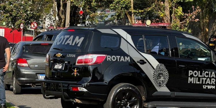 Indivíduo é neutralizado pela ROTAM durante tentativa de abordagem a carro furtado no Cajuru
