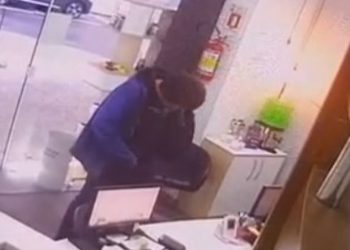 Após aterrorizar mulheres no bairro Água Verde, indivíduo é detido, levado para a delegacia e liberado