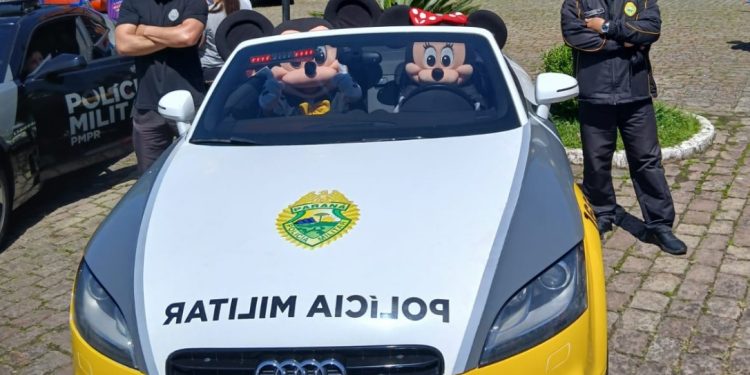 PM e Grupo Delta realizam ação solidária em homenagem ao Dia das Crianças em Curitiba