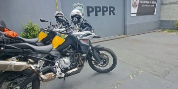 Assaltante foragido é capturado pela PM no centro de Curitiba após tentativa de fuga