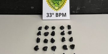 Polícia Militar prende homem com quase 500 pedras de crack no Centro de Curitiba