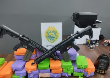 Polícia Militar apreende caminhão com carregamento de crack e fuzis na BR-277, em Campo Largo