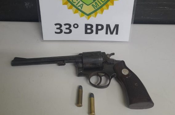 Homem é preso com arma de fogo em bar no Centro de Curitiba