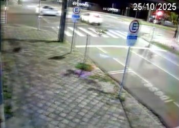 Motorista foge após colisão e é detido com drogas no Rebouças, em Curitiba