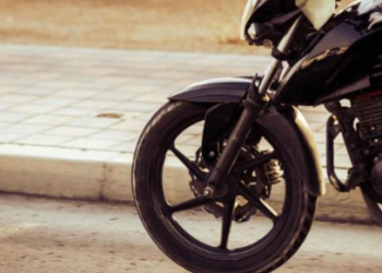 Comissão aprova habilitação de moto para condutores de 16 anos em áreas rurais