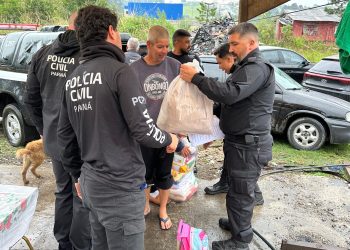 PCPR entrega de 21 cestas básicas, roupas, brinquedos e doces para famílias de Campo Largo