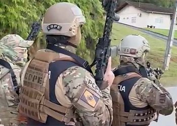 PCPR e PCSC prendem suspeito de ser o mentor de tentativa de roubo a banco na RMC