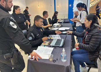 PCPR entrega aos reais donos celulares roubados que foram recuperados em ações policiais