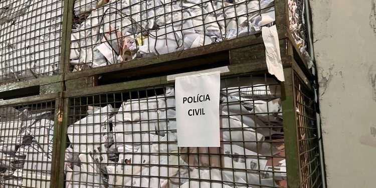 PCPR elimina cerca de 5 toneladas de documentos arquivados em delegacias de Curitiba e RMC