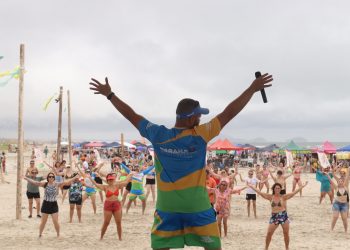 Interessados em trabalhar no Verão Maior Paraná têm até o dia 29 de outubro para se inscrever