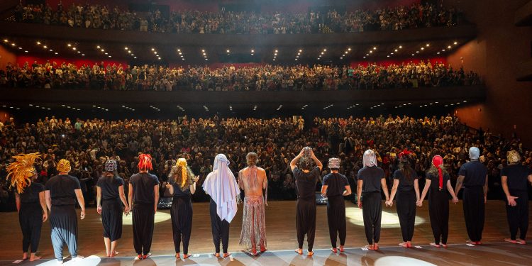 Festival de Curitiba divulga datas da edição de 2026 e abre inscrições para a mostra FRINGE