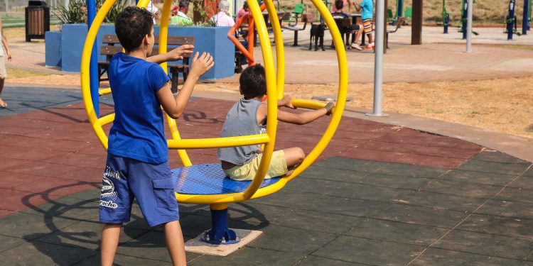 Dia das Crianças: Saúde alerta para acidentes domésticos na infância e reforça prevenção