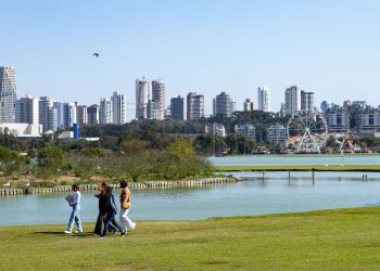 Novembro começa com chuva, mas sol aparece com mais frequência na segunda quinzena