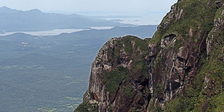 IAT reforça alerta para evitar “temporada de resgastes” nas montanhas do Marumbi