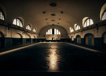 Exposição Labirinto: Uma abordagem poética sobre a finitude da vida