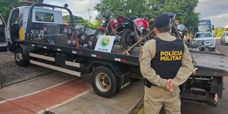 PMPR apreende mais de meia tonelada de maconha e recupera motocicletas furtadas